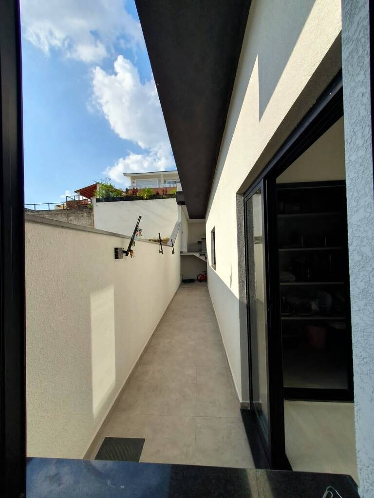 Casa de Condomínio à venda com 3 quartos, 230m² - Foto 29