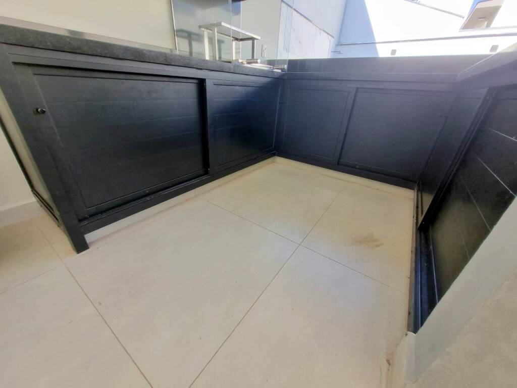 Casa de Condomínio à venda com 3 quartos, 230m² - Foto 36