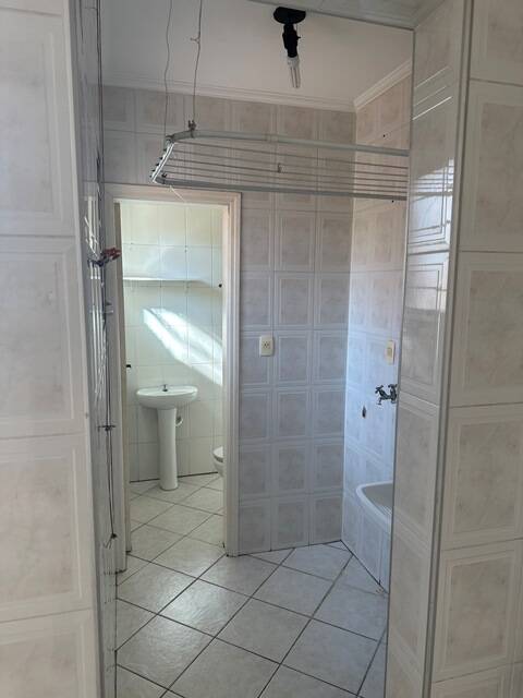 Apartamento para alugar com 2 quartos, 70m² - Foto 15