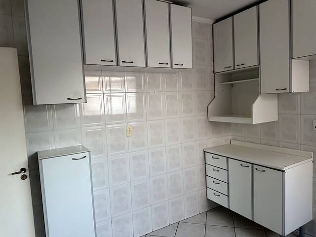 Apartamento para alugar com 2 quartos, 70m² - Foto 16