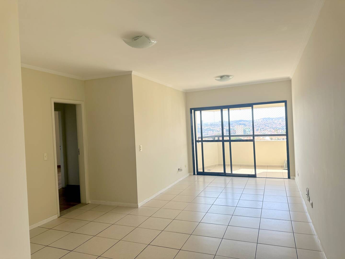 Apartamento para alugar com 3 quartos, 114m² - Foto 7