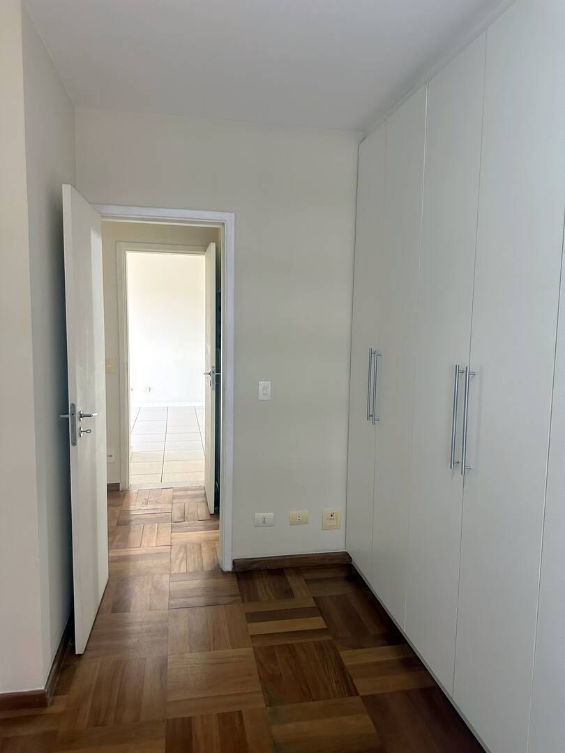 Apartamento para alugar com 3 quartos, 114m² - Foto 20