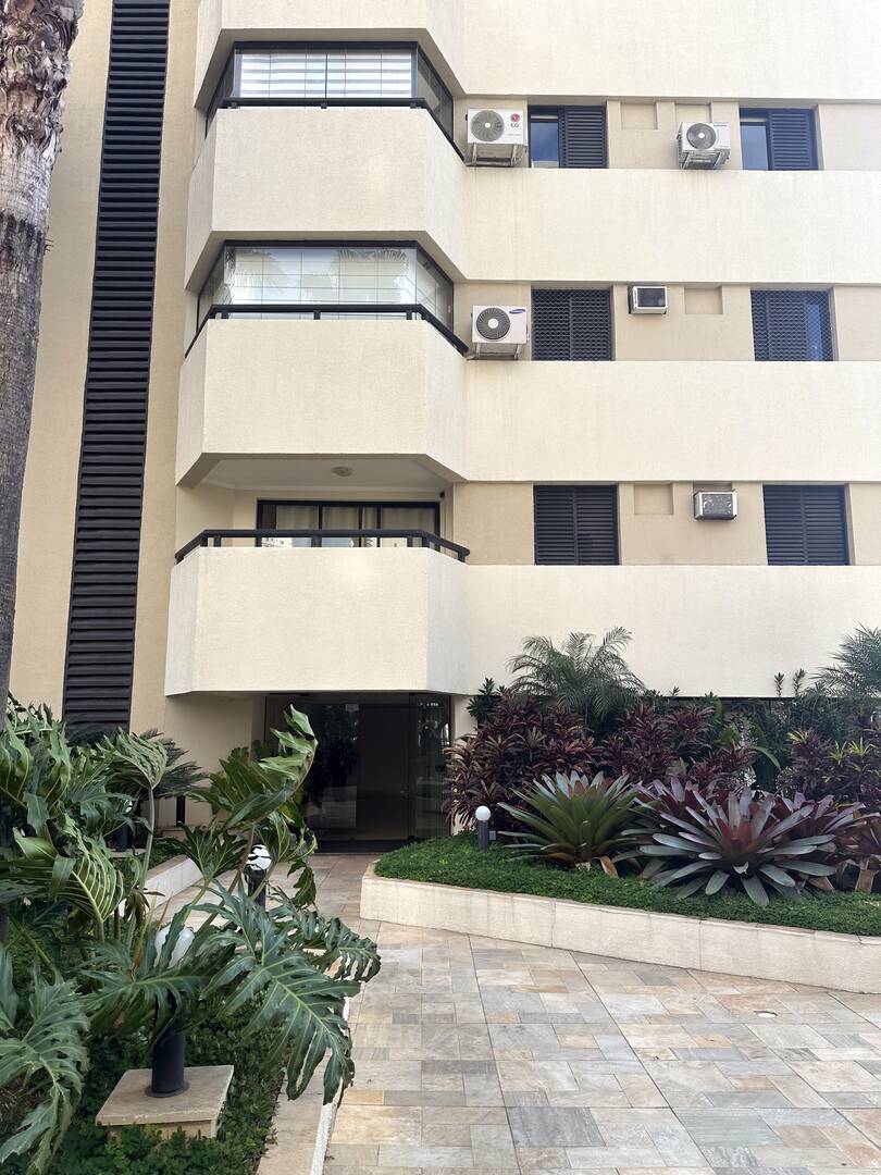 Apartamento para alugar com 3 quartos, 114m² - Foto 4