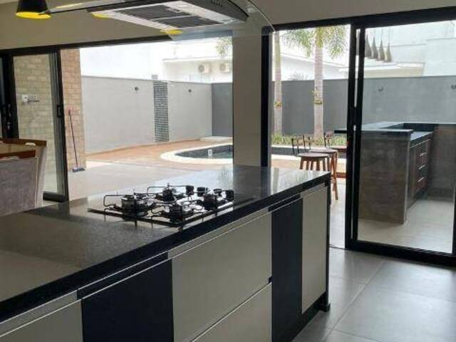 Casas com cozinha à venda em Jardim Residencial Mont Blanc