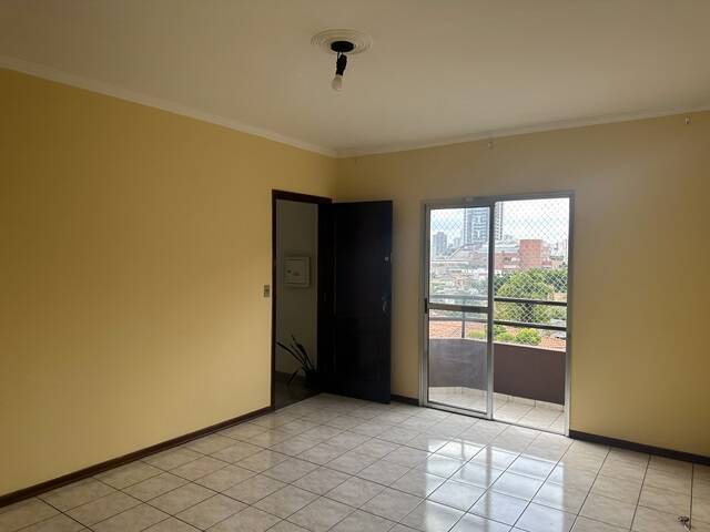 #8251 - Apartamento para Locação em Sorocaba - SP