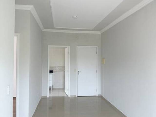 #8330 - Apartamento para Locação em Sorocaba - SP - 1