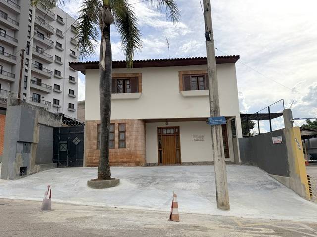 #8349 - Casa para Locação em Sorocaba - SP - 1